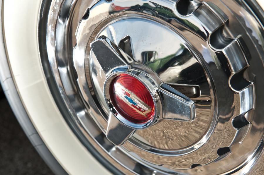  Chevrolet Bel Air Fuel Injected Convertible 1957 года  (фото 30 из 52)